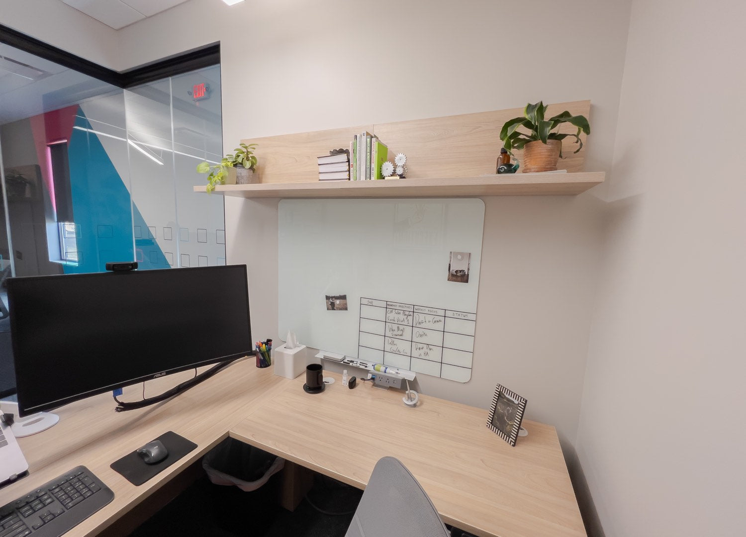 EDGE Floating Shelf