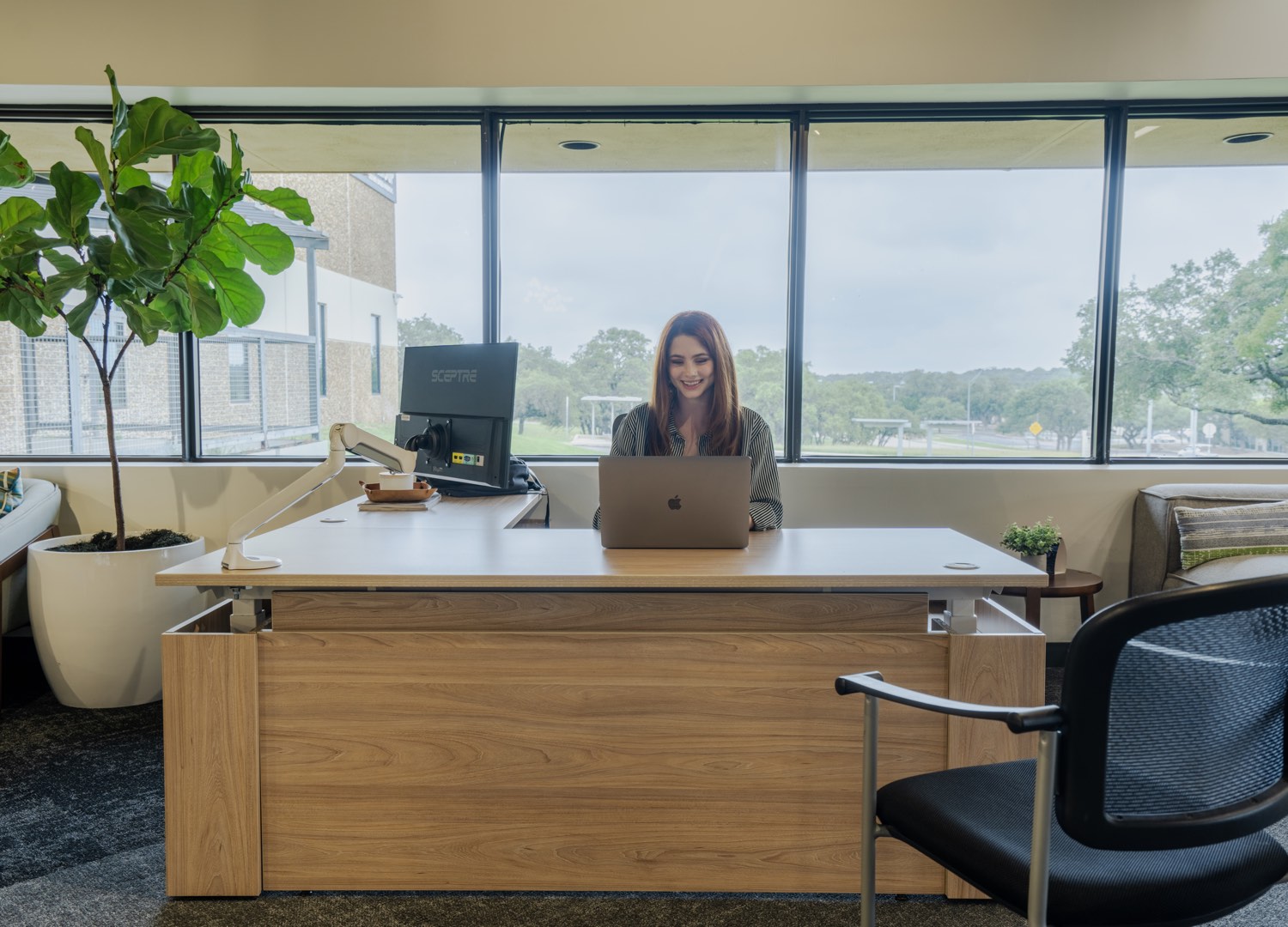 EDGE Height-Adjustable Desk L-Shape