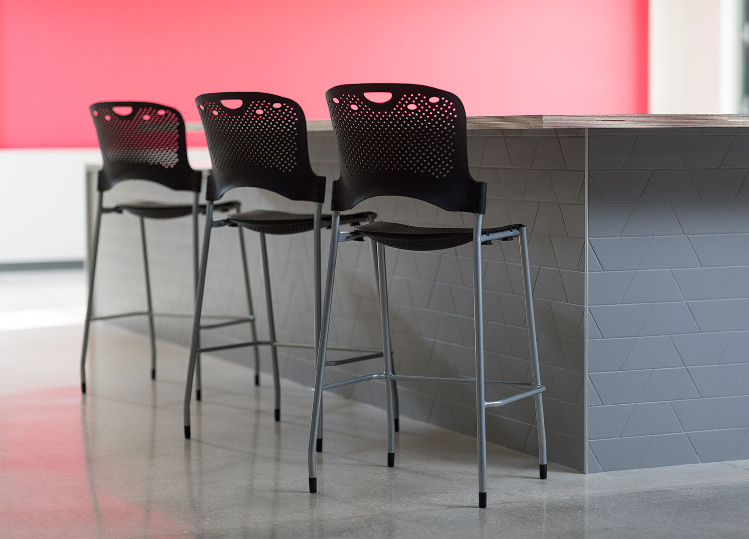 Luzent Stool