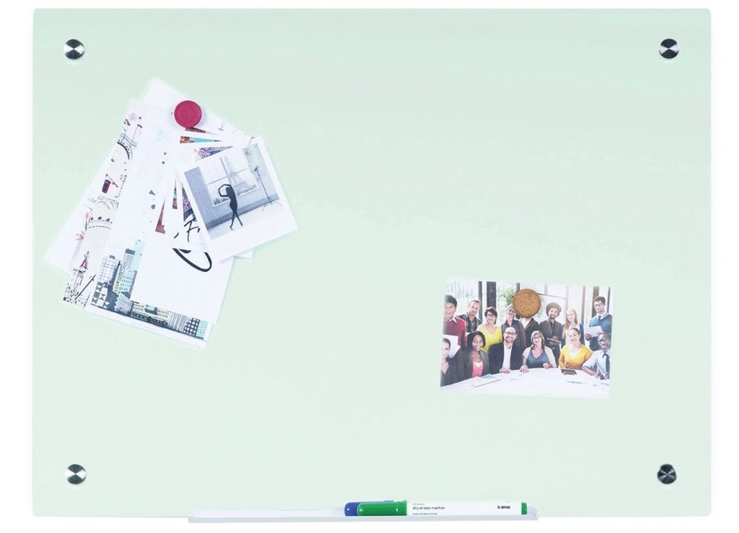 Magnetic Mounted Glass Board