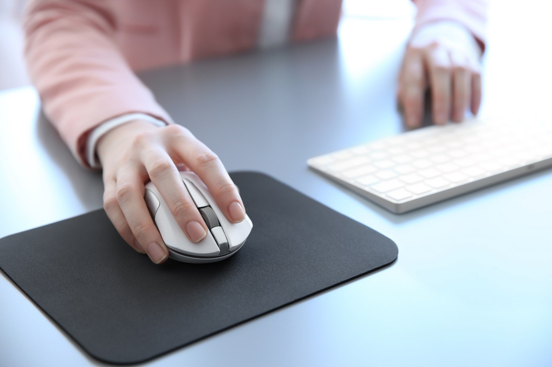 How to Hold a Mouse