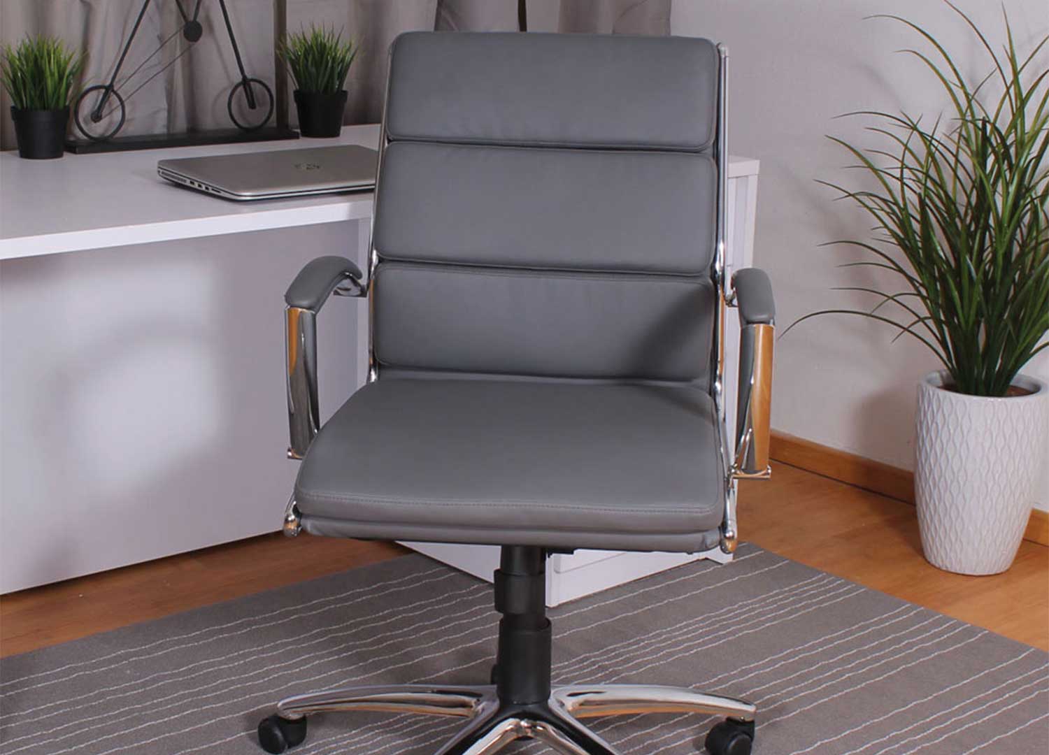 Official Lincoln Mid-back Chair