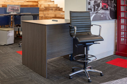 Wayfinder Mid-Back Stool